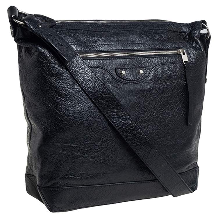 مملوكة مسبقًا Balenciaga Black Leather RH Day Messenger Bag