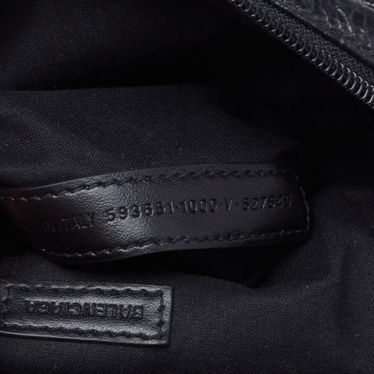 مملوكة مسبقًا Balenciaga Black Leather Explorer Crossbody Bag