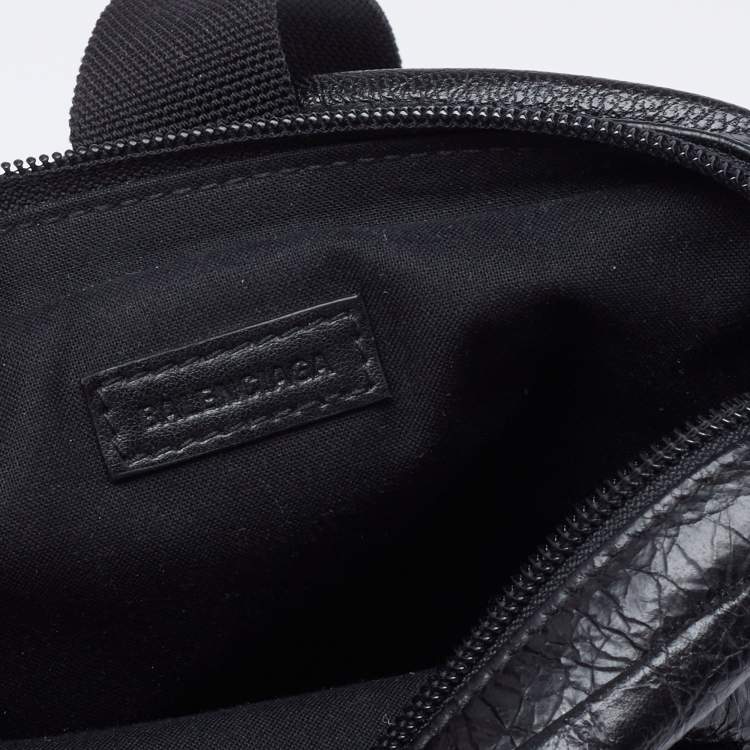 مملوكة مسبقًا Balenciaga Black Leather Explorer Crossbody Bag
