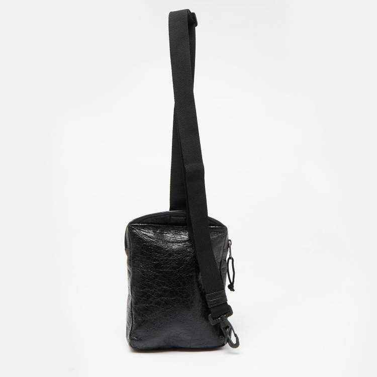 Pre Owned Balenciaga Black Leather Explorer Crossbody Bag
