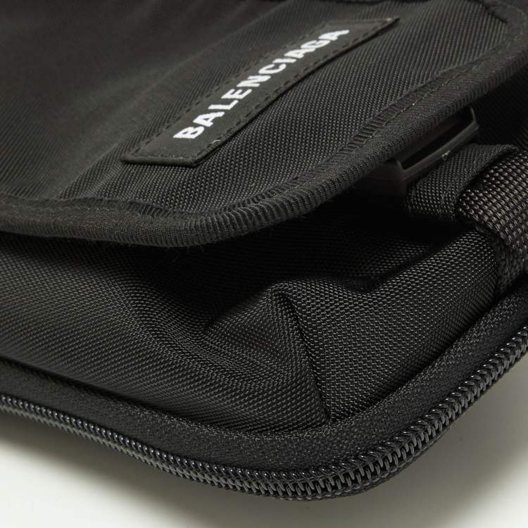 Pre Owned Balenciaga Black Nylon Explorer Messenger Bag