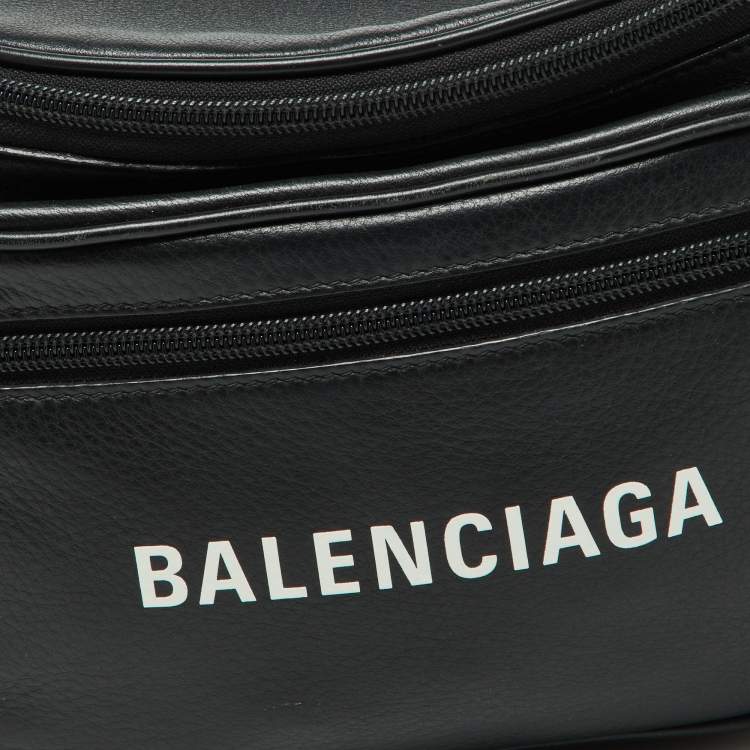 Pre Owned Balenciaga Black Leather Everyday Belt Bag