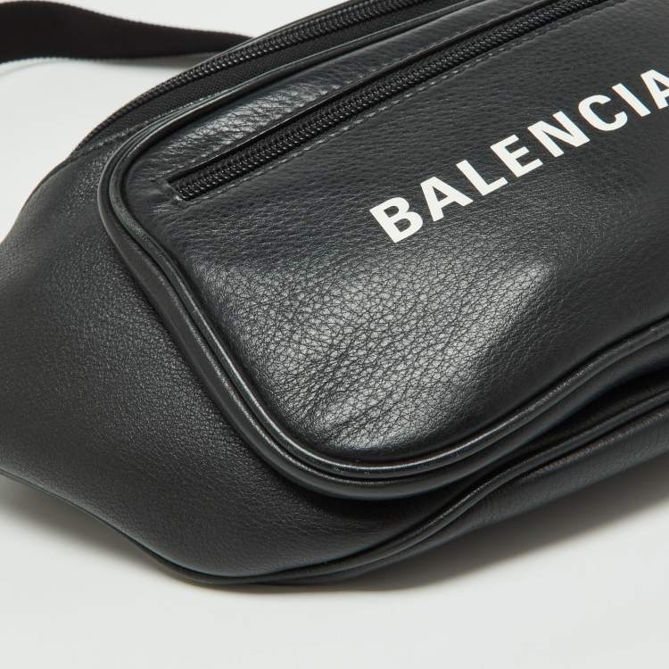 Pre Owned Balenciaga Black Leather Everyday Belt Bag