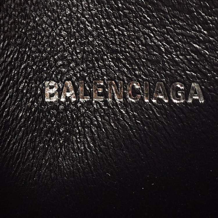 Pre Owned Balenciaga Black Leather Zip Pouch