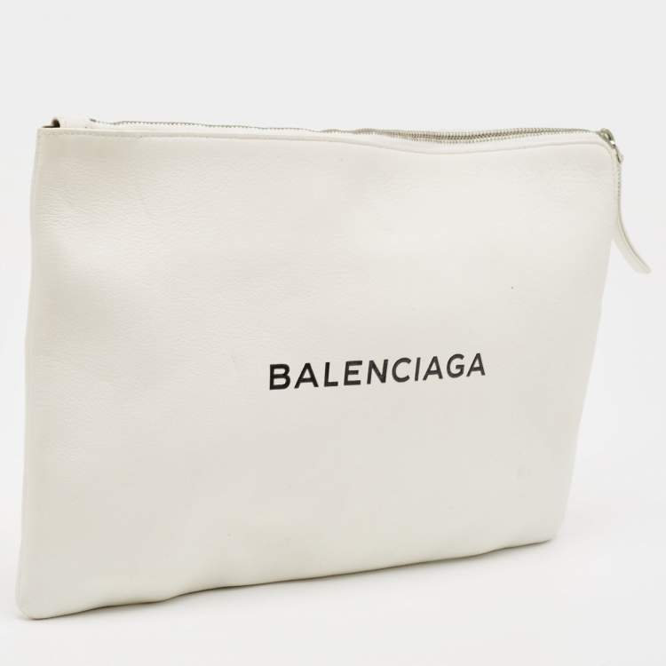 Pre Owned Balenciaga Off White Leather Logo Zip Pouch