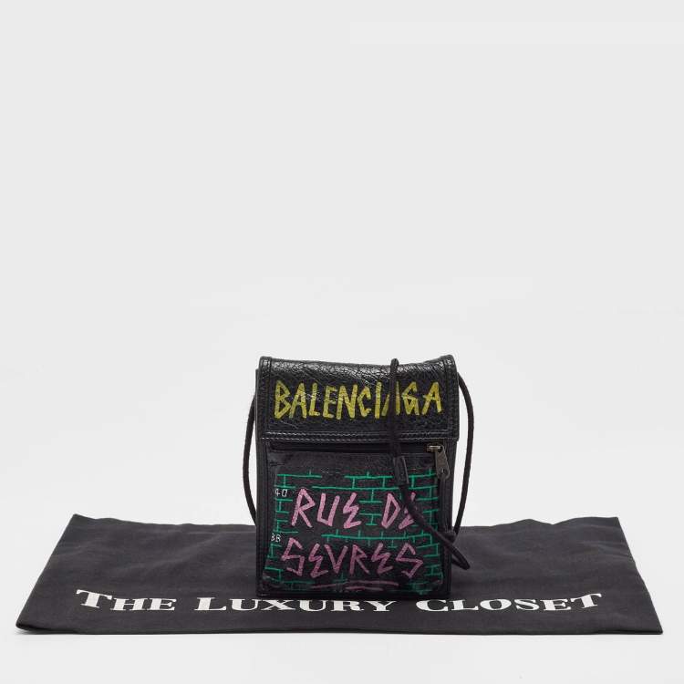 Pre Owned Balenciaga Black Crinkled Leather Graffiti Explorer Strap Pouch