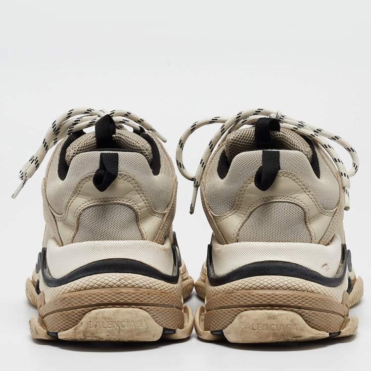 Pre Owned Balenciaga Grey/Black Nubuck Leather Triple S Sneakers Size 43