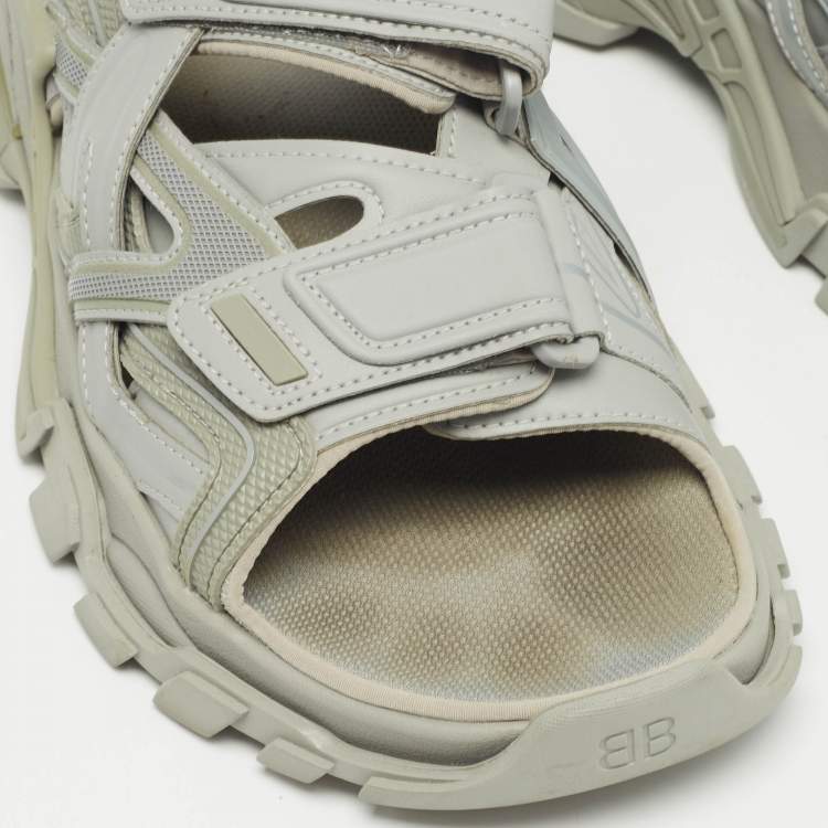 Pre Owned Balenciaga Grey Rubber Track Sandals Size 43