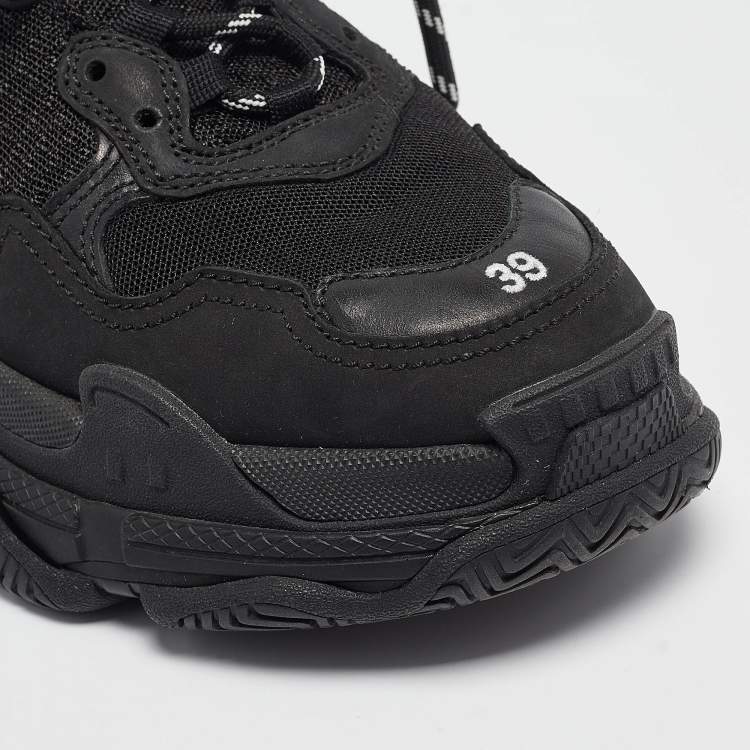 Pre Owned Balenciaga Black Nubuck Triple S Lace Up Sneakers Size 39