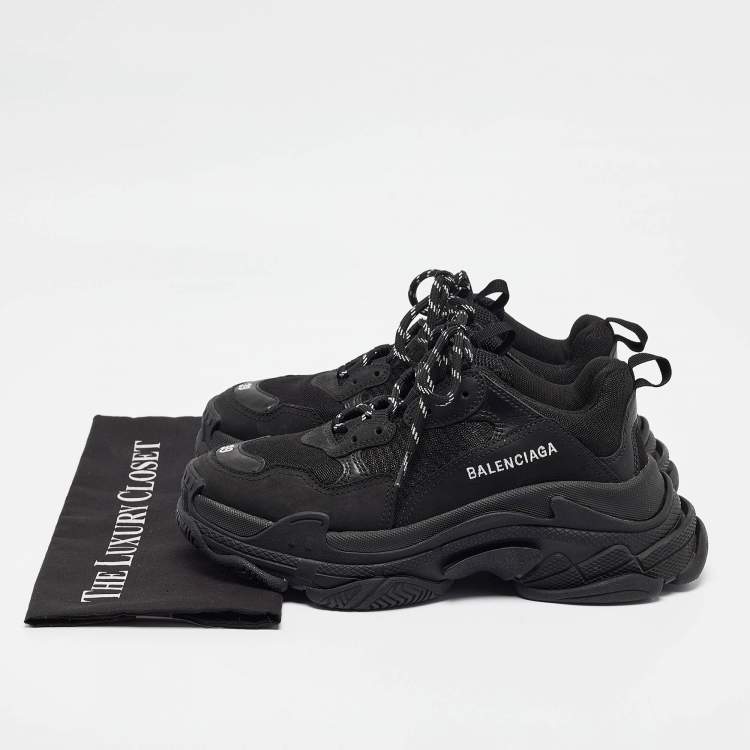 Pre Owned Balenciaga Black Nubuck Triple S Lace Up Sneakers Size 39