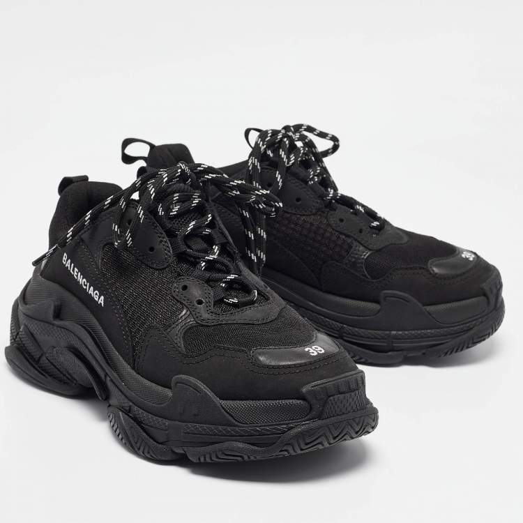 Pre Owned Balenciaga Black Nubuck Triple S Lace Up Sneakers Size 39