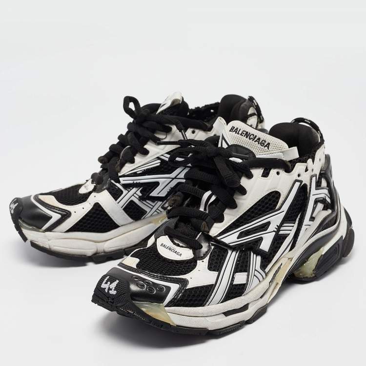 مملوكة مسبقًا Balenciaga Black/White Faux Leather and Mesh Runner Sneakers Size 41