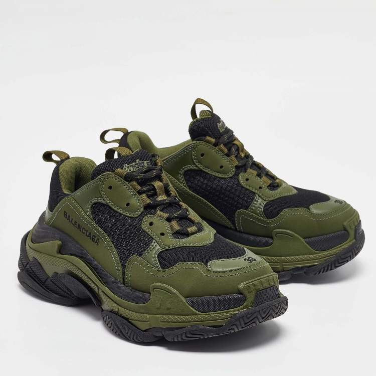Pre Owned Balenciaga Green/Black Leather and Mesh Triple S Sneakers Size 39
