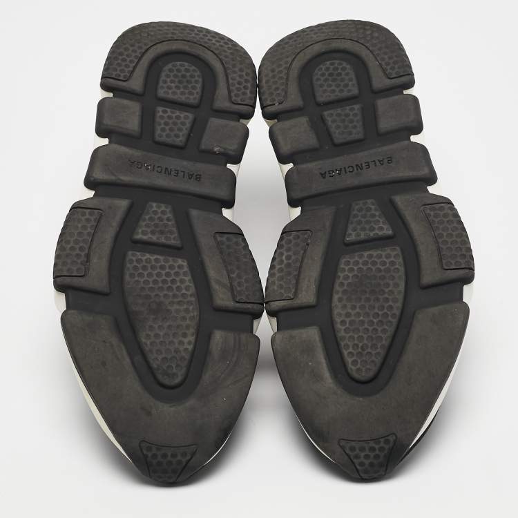 مملوكة مسبقًا Balenciaga Black/White Knit Fabric Allover Logo Speed Trainer Sneakers Size 44