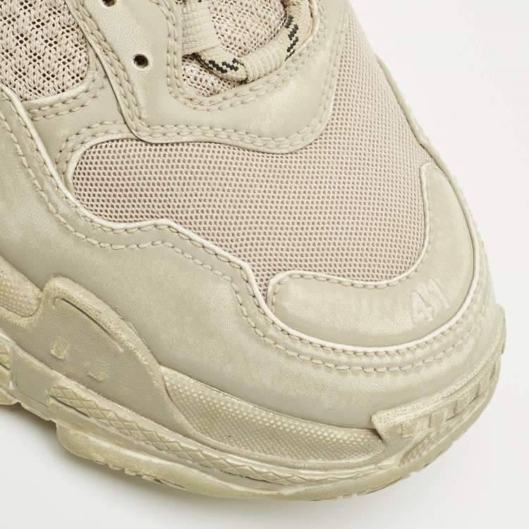 Pre Owned Balenciaga Grey Faux Leather and Mesh Triple S Low Top Sneakers Size 41