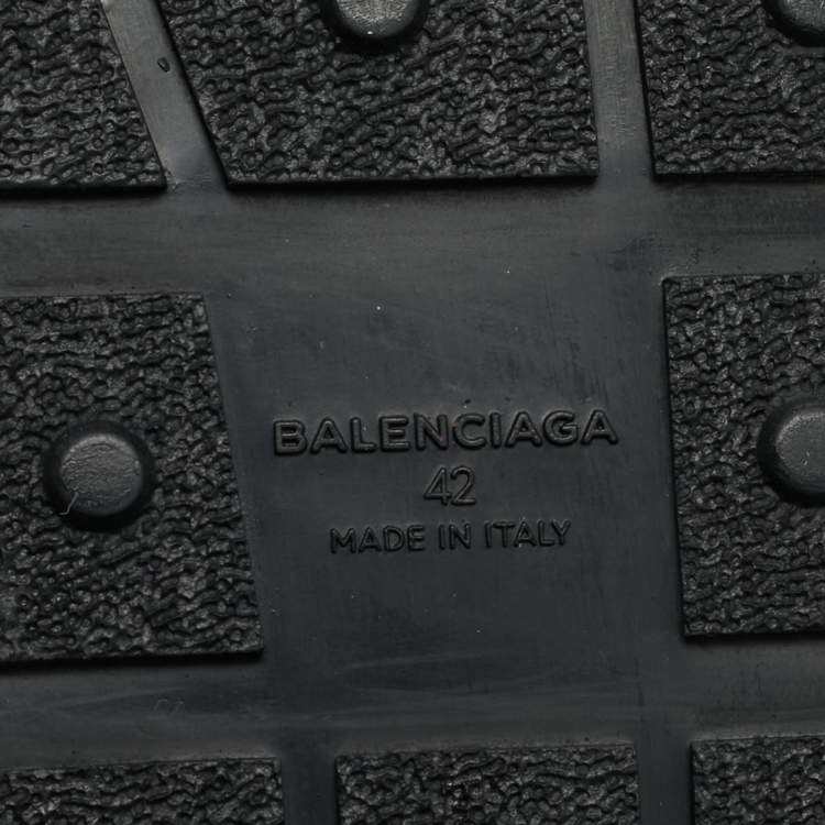 Pre Owned Balenciaga Black/Red Leather and Mesh Race Runner Low Top Sneakers Size 42