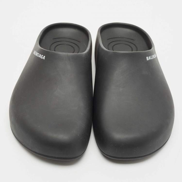 Pre Owned Balenciaga Black Rubber Flat Pool Mules Size 44