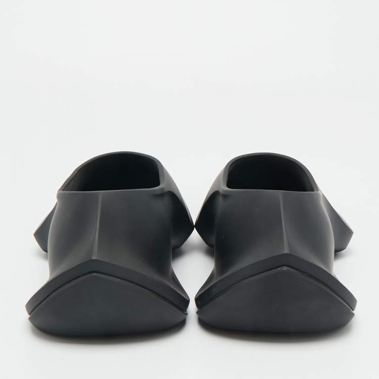 Pre Owned Balenciaga Black Rubber Space Slip On Sneakers Size 41