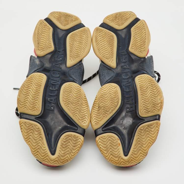 Pre Owned Balenciaga Grey/Silver Mesh and Faux Leather Triple S Lace Up Sneakers Size 40