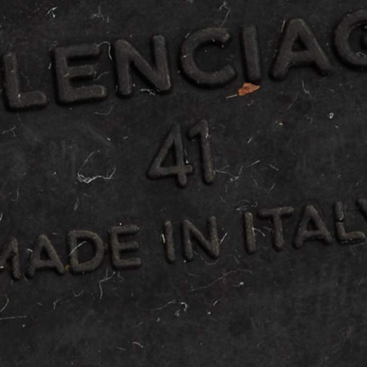 Pre Owned Balenciaga Black/Navy Blue Leather, Neoprene and Mesh Race Runner Sneakers Size 41