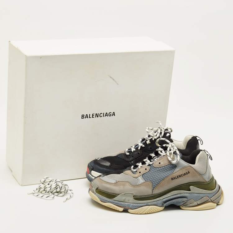 مملوكة مسبقًا Balenciaga Triple S Size 45 Grey/Black Faux Leather and Mesh Low Top Sneakers