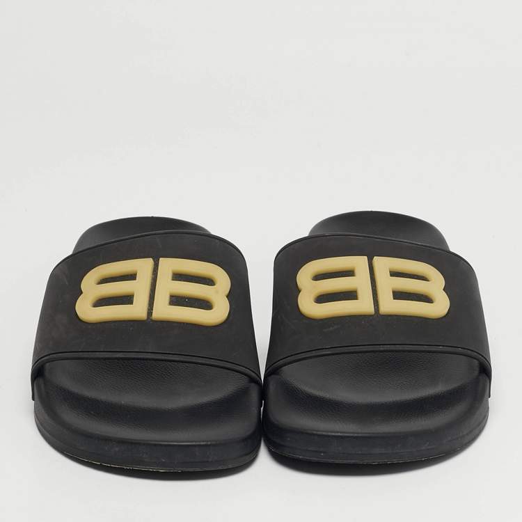 Pre Owned Balenciaga BB Size 42 Black Rubber Pool Slides