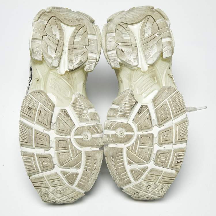مملوكة مسبقًا Balenciaga Runner Size 43 Black/White Faux Leather and Mesh Lace Up Sneakers
