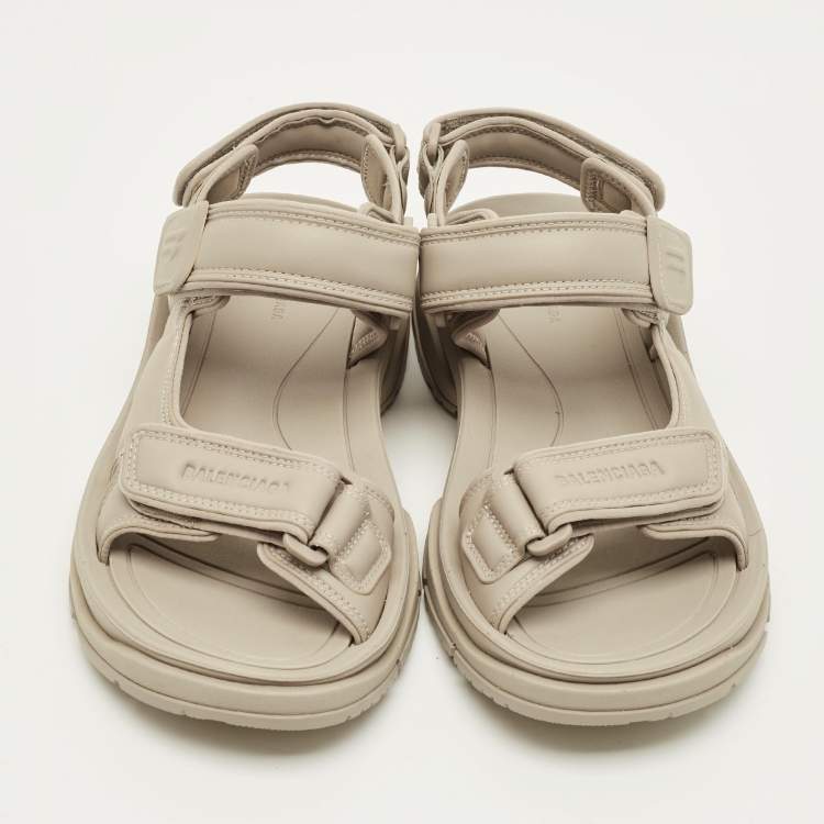 Pre Owned Balenciaga Tourist Size 41 Cream Faux Leather and Rubber Flat Sandals