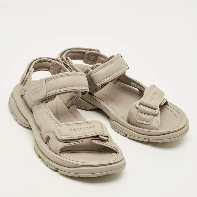 Pre Owned Balenciaga Tourist Size 41 Cream Faux Leather and Rubber Flat Sandals