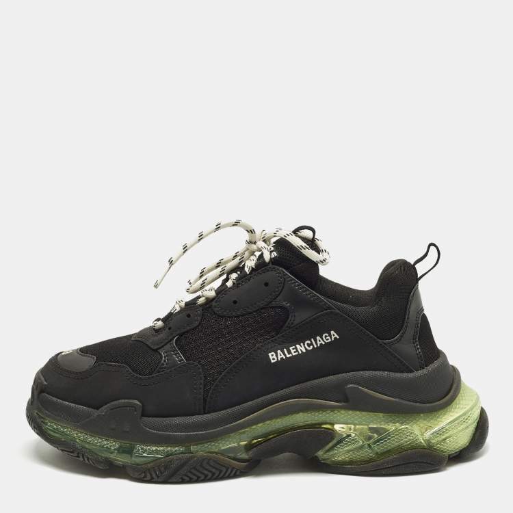 مملوكة مسبقًا Balenciaga Triple S Size 43 Black Faux Leather and Mesh Low Top Sneakers
