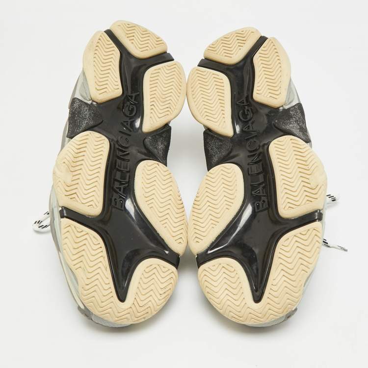 مملوكة مسبقًا Balenciaga Triple S Size 43 Grey Mesh and Nubuck Leather Lace Up Sneakers