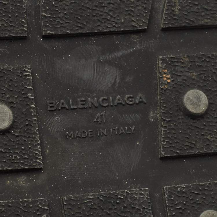 Pre Owned Balenciaga Race Runner Size 41 Silver/Black Knit Fabric and Leather Low Top Sneakers