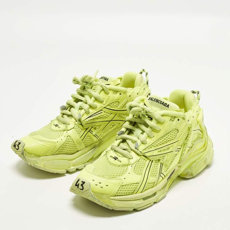 Pre Owned Balenciaga Runner Size 43 Neon Green Faux Leather and Mesh Lace Up Sneakers