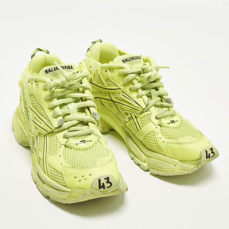 Pre Owned Balenciaga Runner Size 43 Neon Green Faux Leather and Mesh Lace Up Sneakers