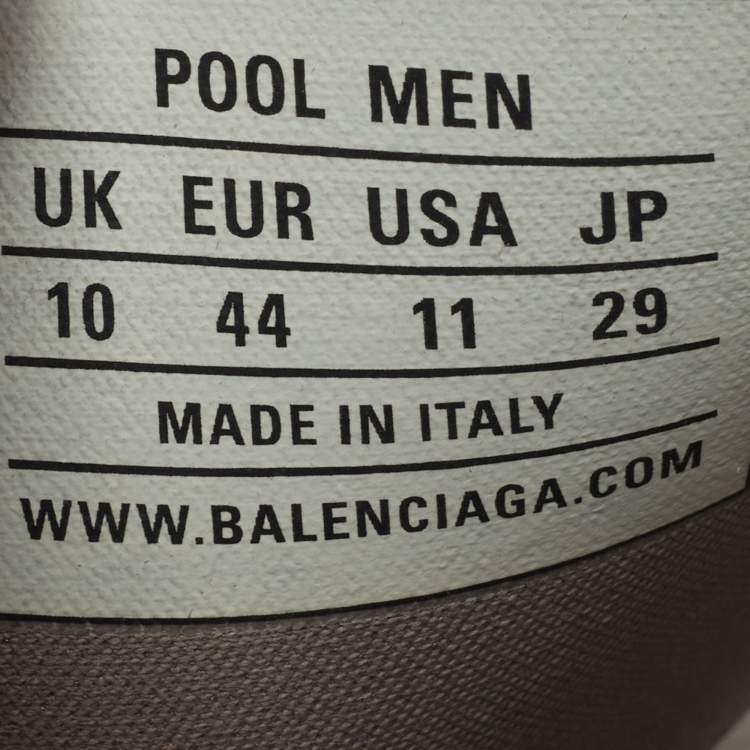 Pre Owned Balenciaga Size 44 Grey Rubber All Over Logo Pool Slide