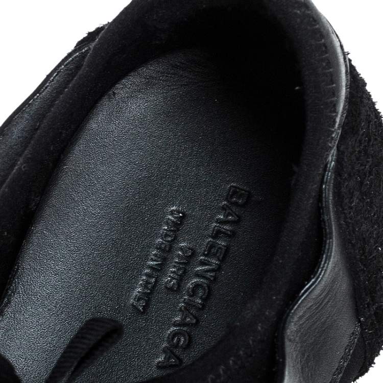 Pre Owned Balenciaga Black Leather, Suede And Mesh  Race Runner Sneakers Size 44