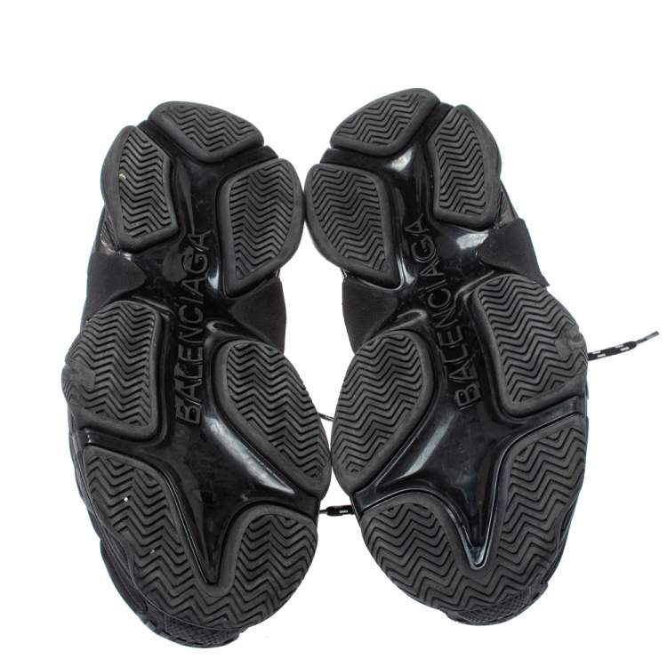 مملوكة مسبقًا Balenciaga Black Leather and Mesh Triple S Trainer Sneakers Size 45
