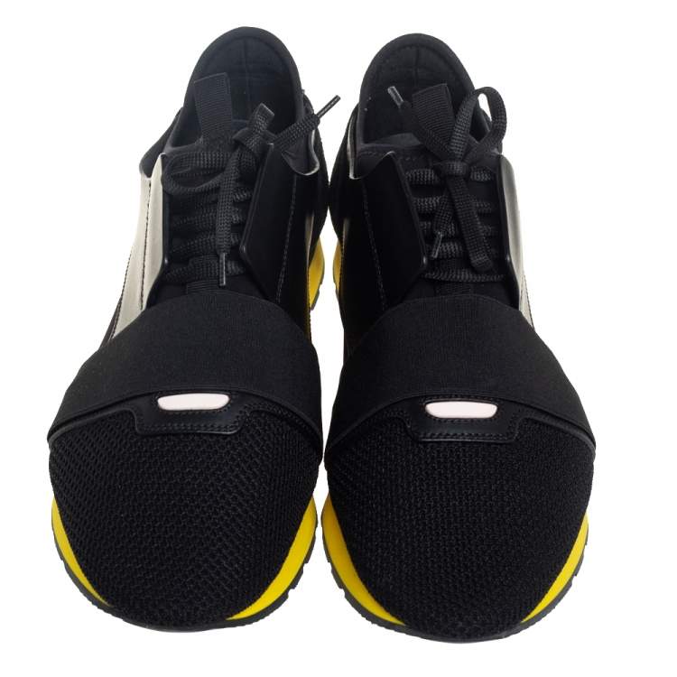 مملوكة مسبقًا Balenciaga Black Mesh And Leather Race Runner Low Top Sneakers Size 45