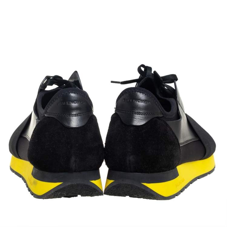 مملوكة مسبقًا Balenciaga Black Mesh And Leather Race Runner Low Top Sneakers Size 45