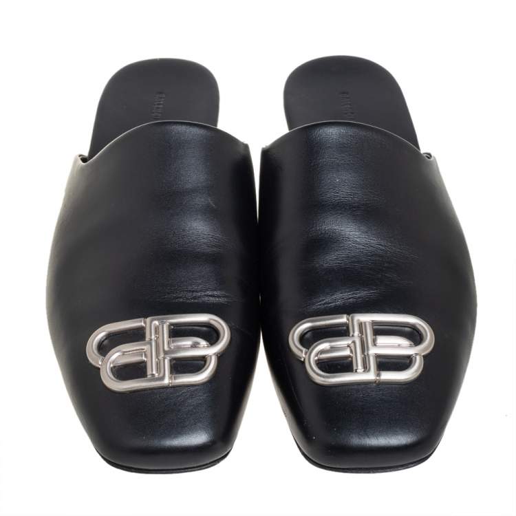 Pre Owned Balenciaga Black Leather Cosy BB Logo Embellished Mules Size 44 