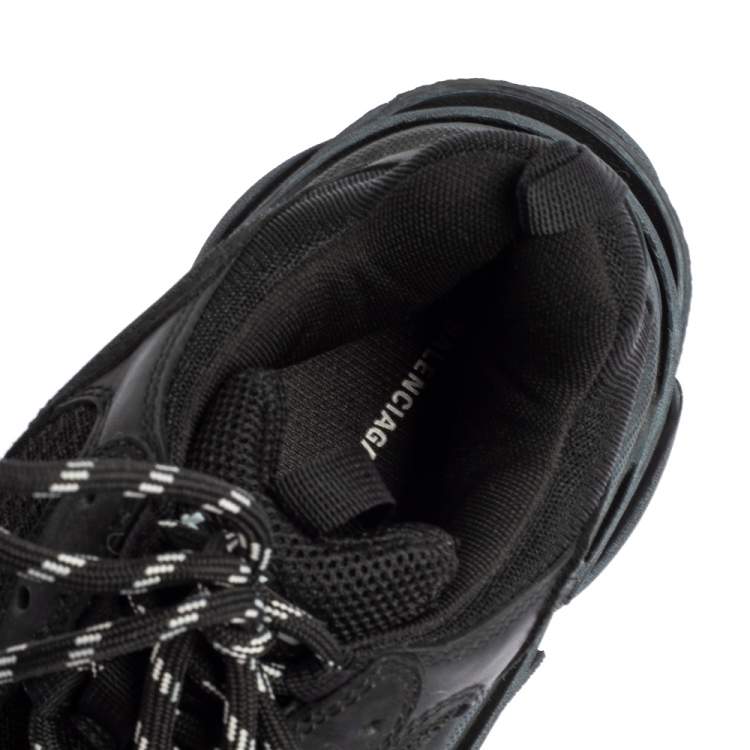 مملوكة مسبقًا Balenciaga Black Mesh And Leather Triple S Sneakers Size 41