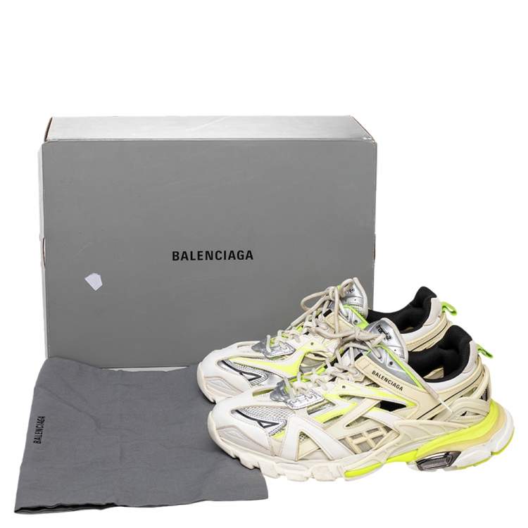 مملوكة مسبقًا Balenciaga White Synthetic Leather And Mesh Track 2 Low Top Sneakers Size 44