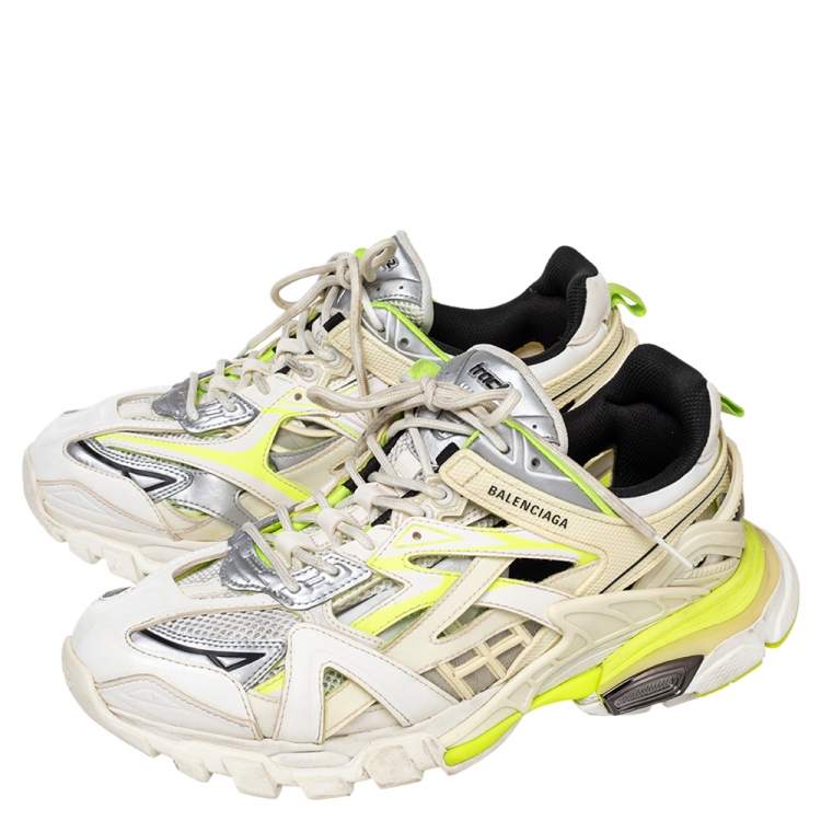 مملوكة مسبقًا Balenciaga White Synthetic Leather And Mesh Track 2 Low Top Sneakers Size 44
