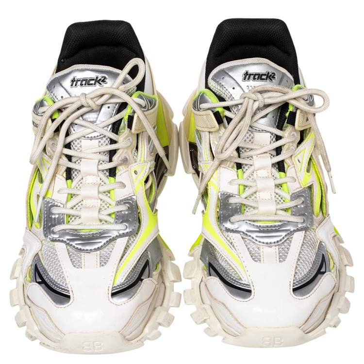 مملوكة مسبقًا Balenciaga White Synthetic Leather And Mesh Track 2 Low Top Sneakers Size 44