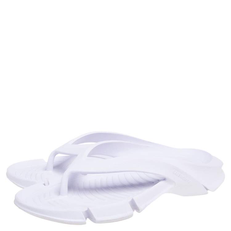 Pre Owned Balenciaga White Rubber Thong  Slippers Size 43