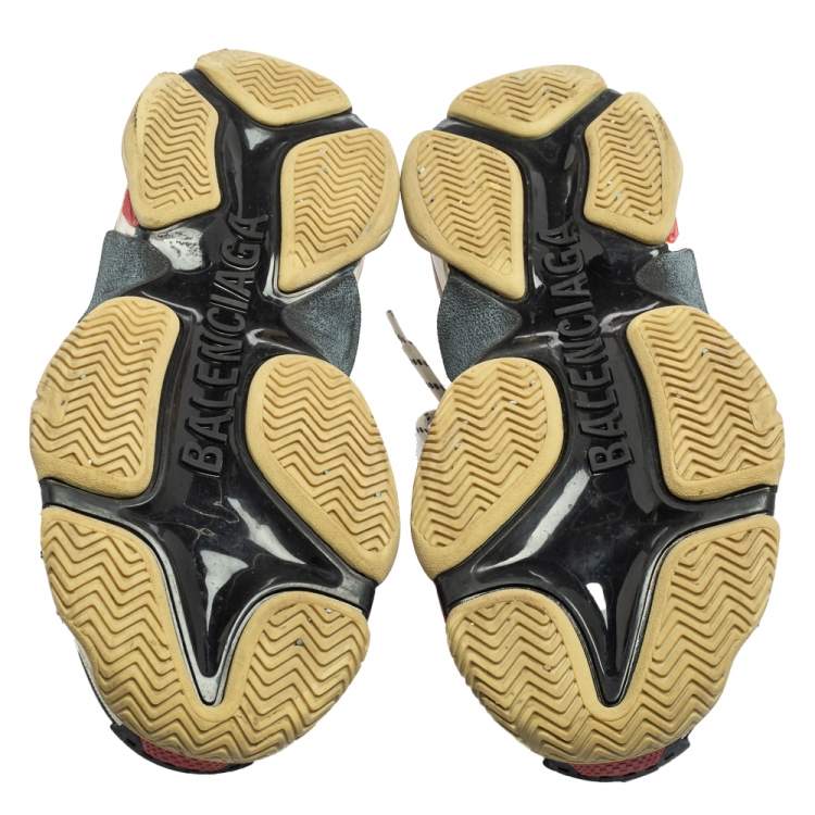 مملوكة مسبقًا Balenciaga Black Leather And Mesh Triple S Sneakers Size 43