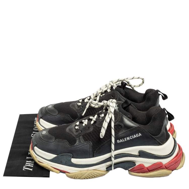 مملوكة مسبقًا Balenciaga Black Leather And Mesh Triple S Sneakers Size 43