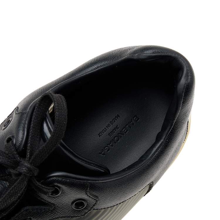 مملوكة مسبقًا Balenciaga Black Patent Leather And PVC Patchwork Low Top Sneakers Size 44