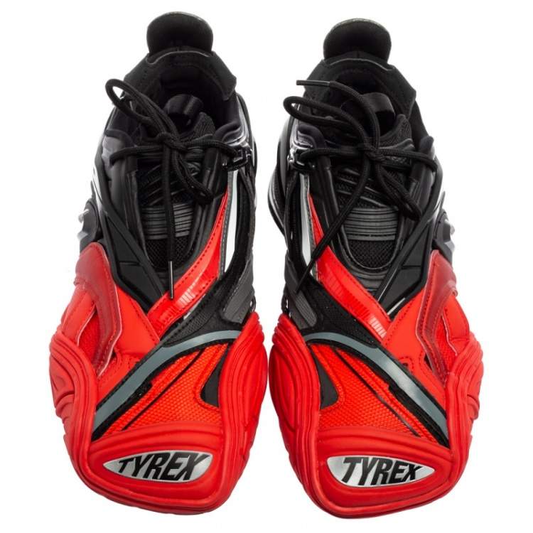 مملوكة مسبقًا Balenciaga Red/Black Rubber And Synthetic Leather Tyrex Sneakers Size 43