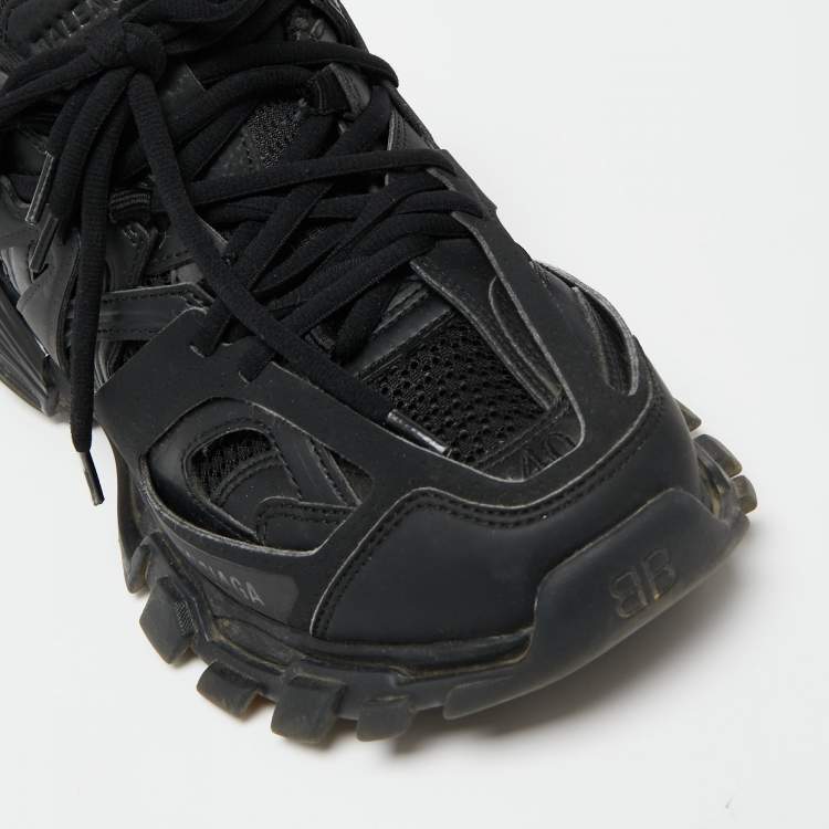مملوكة مسبقًا Balenciaga Black Mesh, Rubber and Leather Track Low-Top Sneakers Size 40
